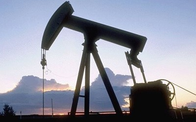 Нові санкції ЄС вдарять по нафтовим компаніям і бізнесу в Росії – Bloomberg