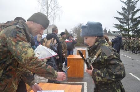 У Золочеві 20 жінок-військовослужбовців прийняли присягу на вірність Україні