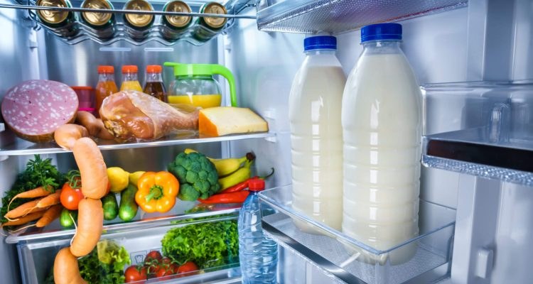 Як зберегти продукти в холодильнику довше у випадку вимкнення електрики