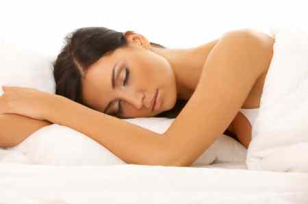Жінкам потрібно довше спати, ніж чоловікам – вчені