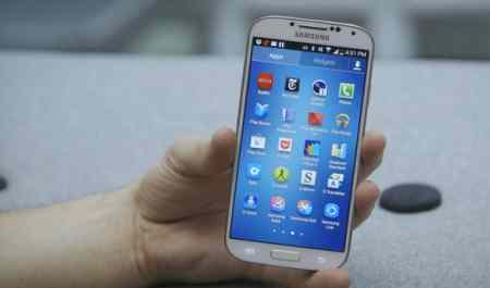 Samsung Galaxy S5: яким буде новий смартфон і коли його чекати