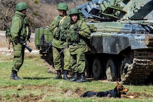 Росія у відповідь на ситуацію на сході України почала військові навчання